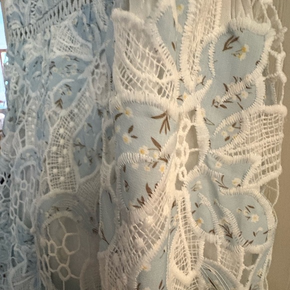Just Me Lace Ruffle Dress in Light Blue Floral size Large - Picture 6 of 10